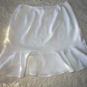 White ruffle hem mini skirt